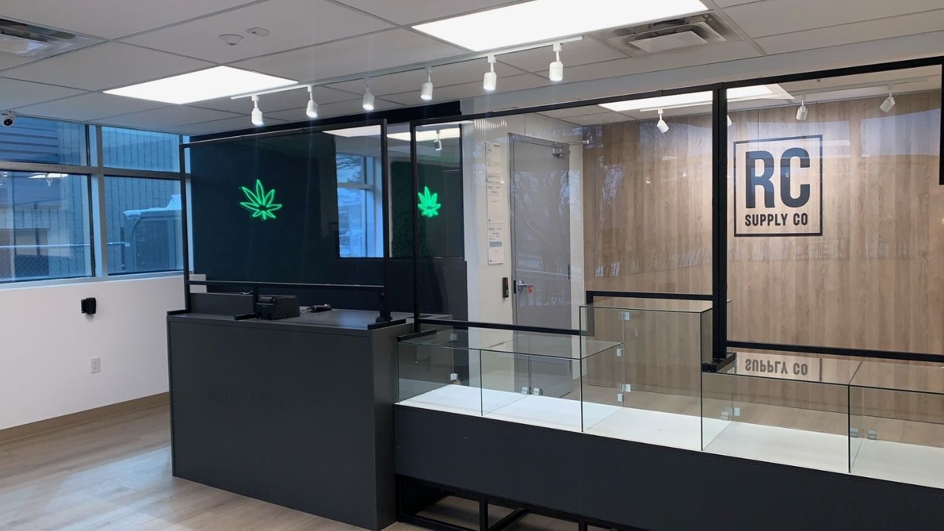 Medz Cannabis and Thrive Cannabis receive first cannabis “farmgate” licences in Ontario