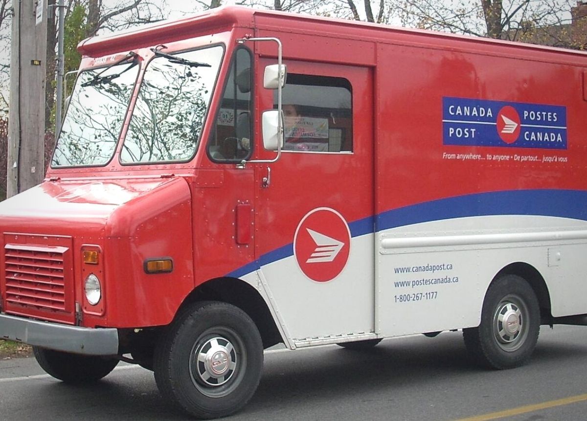 Canada Post resuming some door-deliveries of cannabis