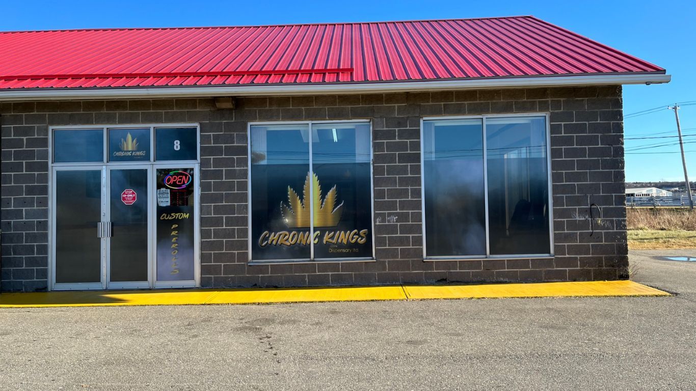 Raid on unlicensed cannabis store in New Brunswick leads to product seizure, one arrest