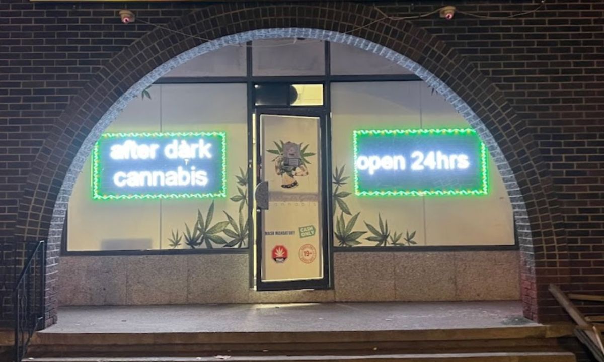 Ontario cannabis retailers frustrated by increasing number of unlicensed stores