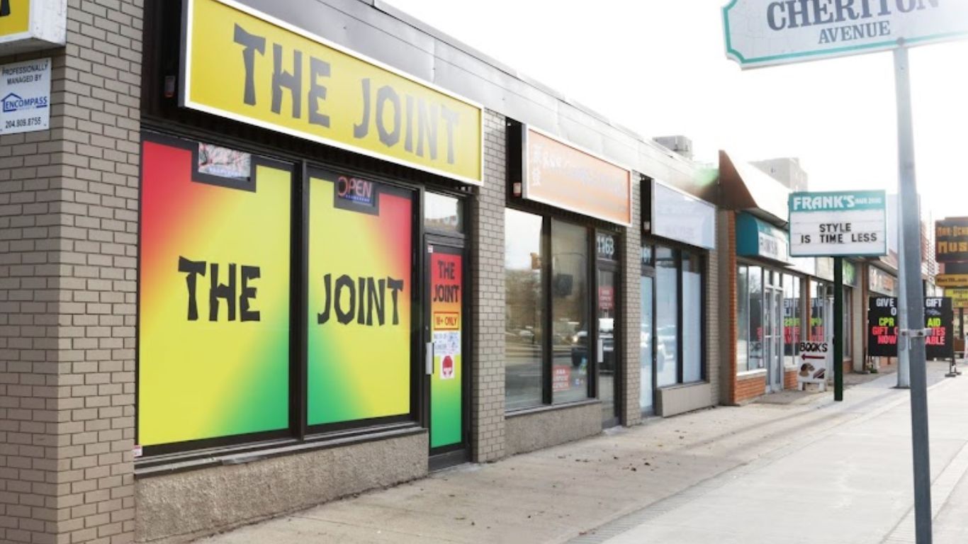 More than 100 budtenders in Manitoba accept their first collective agreement